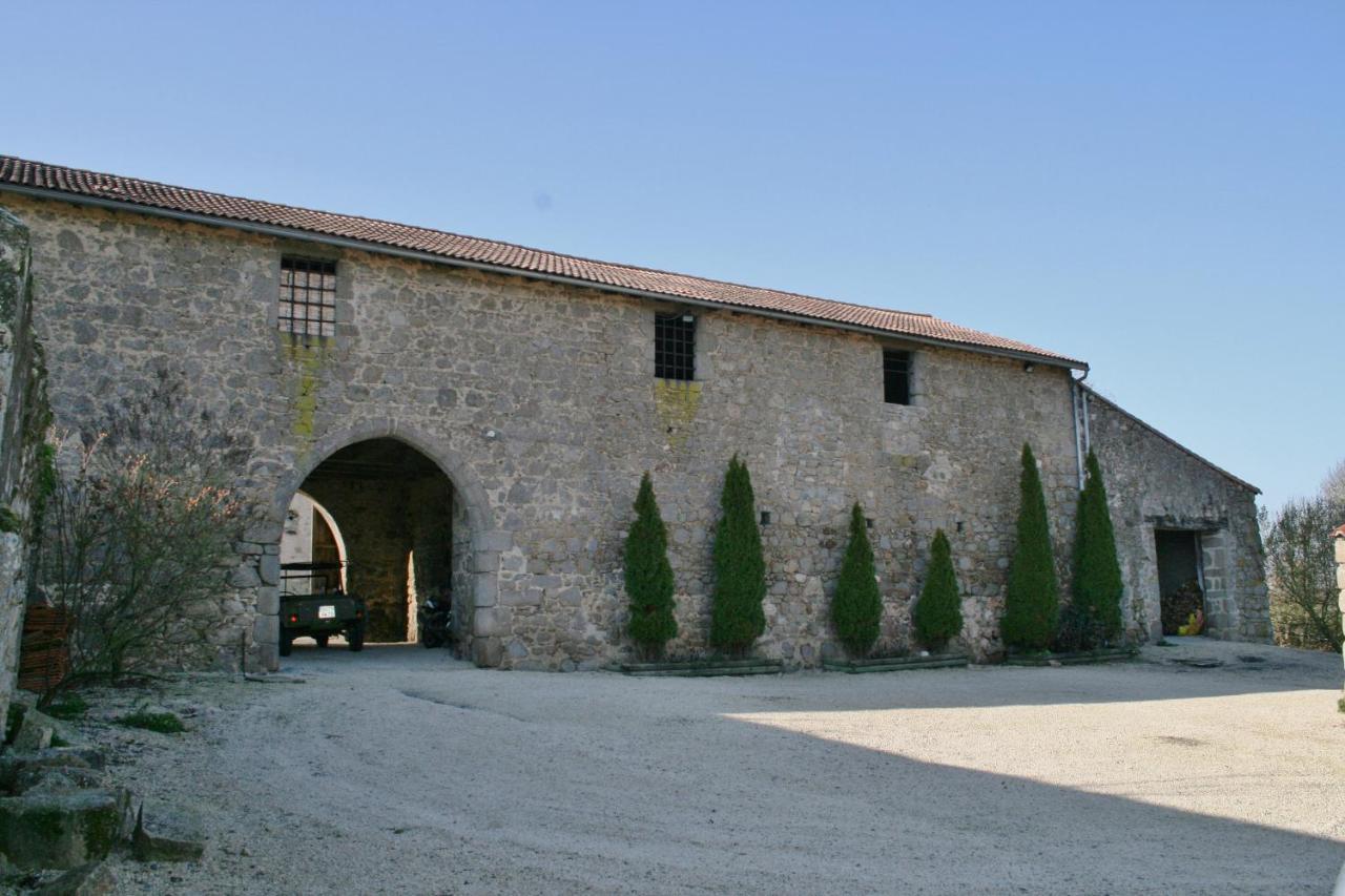 Les Chambres Du Logis Du Chatelier Bressuire Eksteriør bilde