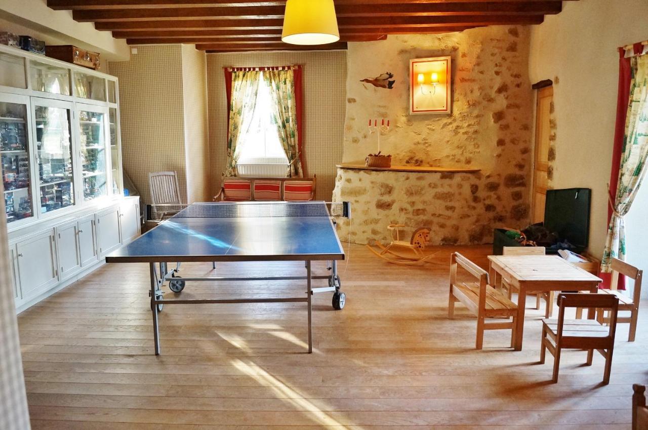 Les Chambres Du Logis Du Chatelier Bressuire Eksteriør bilde